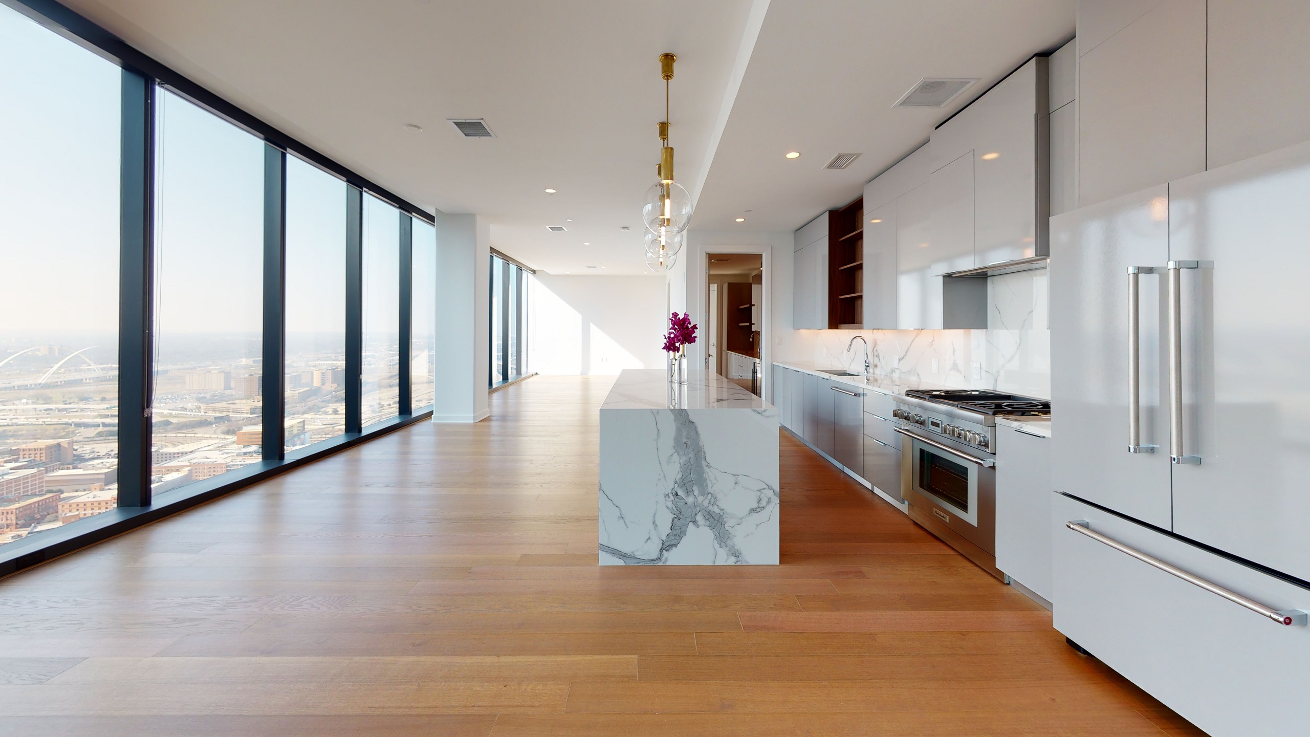 FountainPlace_interior_penthouse_kitchen_unfurnished_P4503.jpg