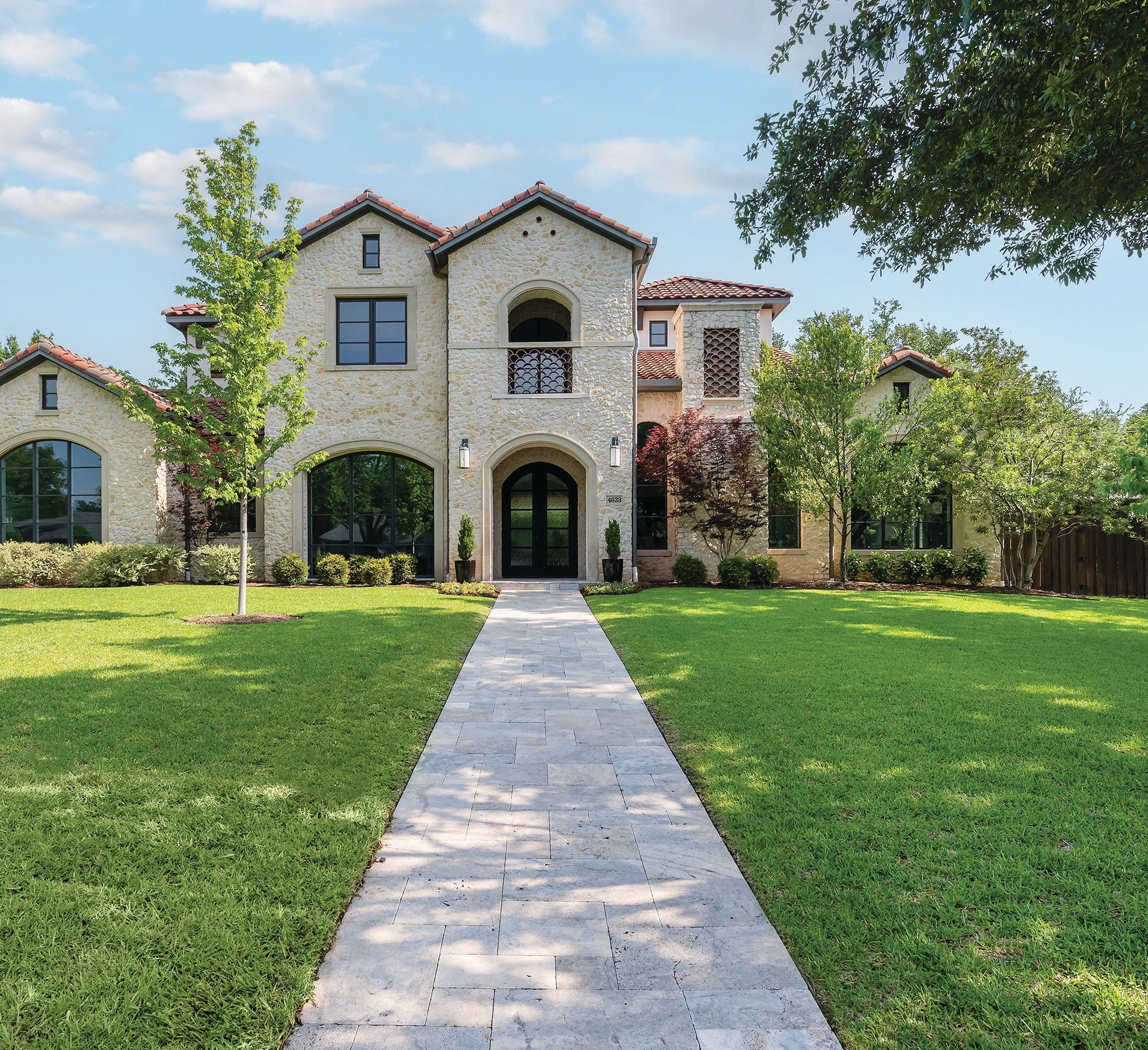 This stunning property sits in the covetable Preston Hollow neighborhood in Dallas—convenient to private schools, some of the city’s hottest restaurants and luxury shopping