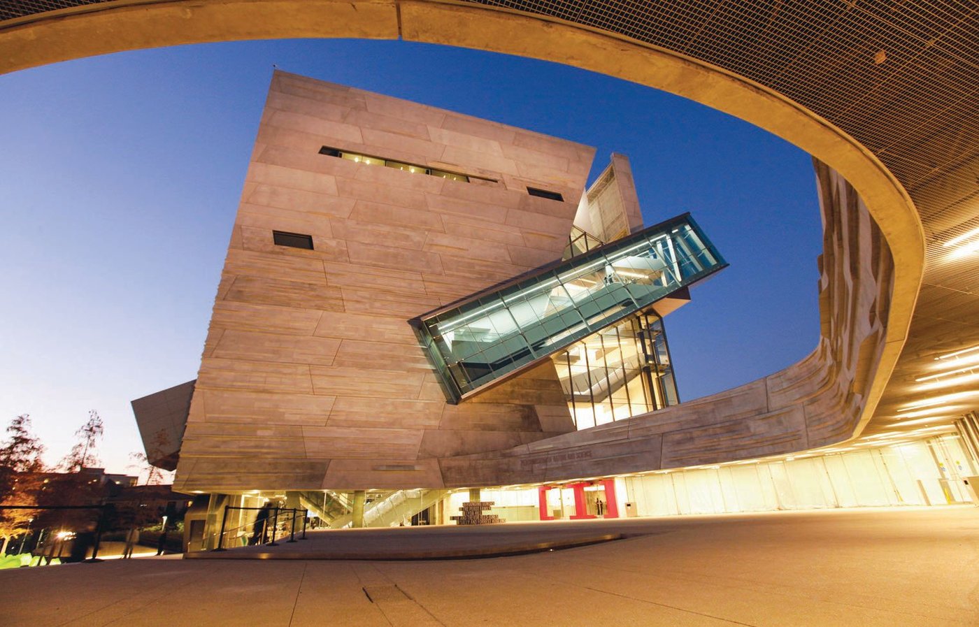 Luminous skies surround the museum. PHOTO COURTESY OF THE PEROT MUSEUM OF NATURE AND SCIENCE
